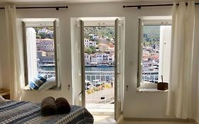 Hydra'S View